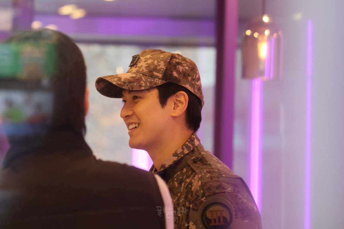 뀰빨러가자 tweet media