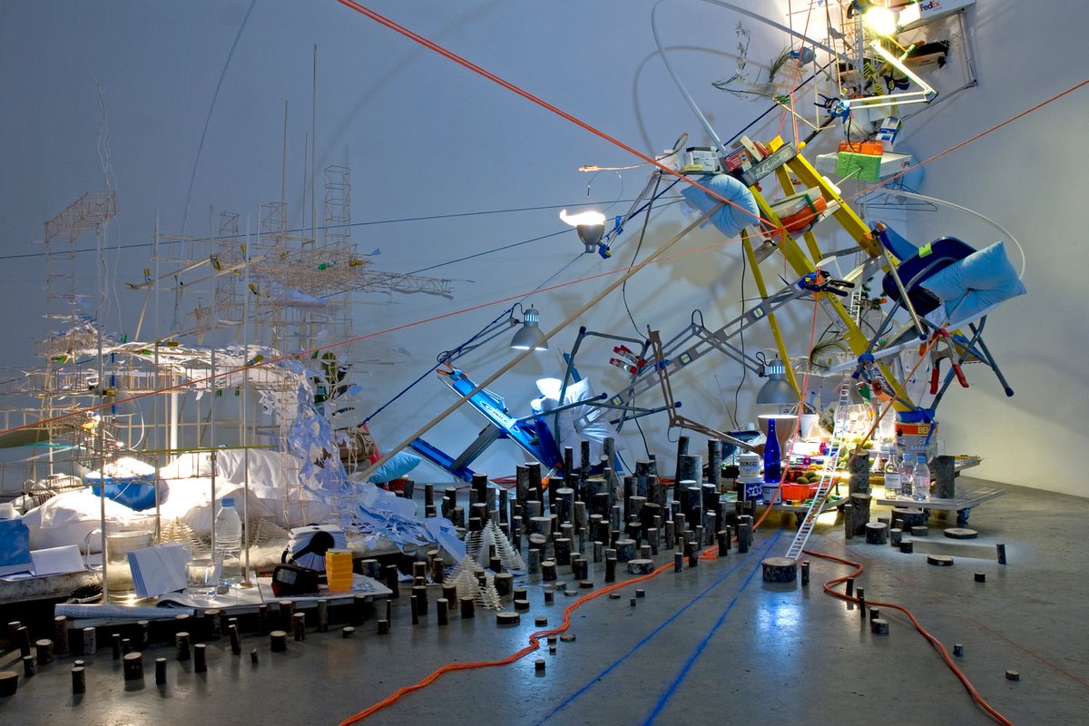 usgraphics's tweet image. In early 2010s, I was obsessed with Sarah Sze&apos;s work--magnificent constellations of insane beauty. Scientific laboratory abstraction. Visual systems-of-systems engineering. A cleanroom thought experiment. Apparatus clinicalism. Hypertechnical forensics. Diagrammatic spatiality.