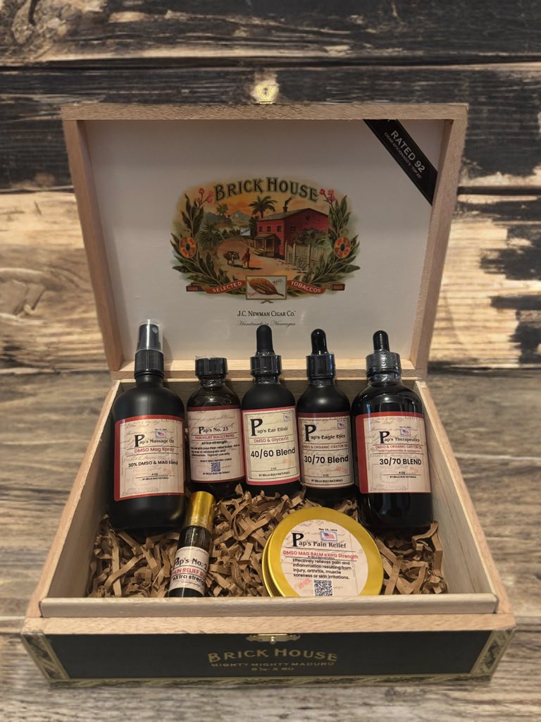 bbleunaturals's tweet image. Freebie Friday from BBN and @JohnDParody will be a surprise Holiday Gift Box. 🥰

Follow, Like, Share and Comment to win!  WHAT WILL IT BE???!!!

Maybe one of these???

@lastnunny @KaiLuke9052