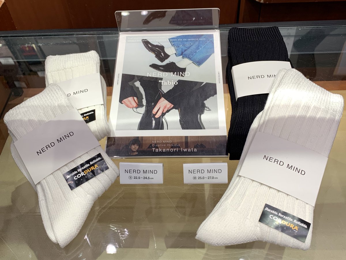 tabiohommeoazo's tweet image. ご好評頂いております『NERD MIND』🧦

Sサイズ黒、ご好評につき完売しました。
Sサイズ白、Mサイズ白・黒は
まだございます。
お求めの方はお早めに💨

Sサイズ　22.5〜24.5cm
Mサイズ　25.0〜27.0cm
¥2.970(税込)

#NERDMIND
#TabioMen
#メンズ