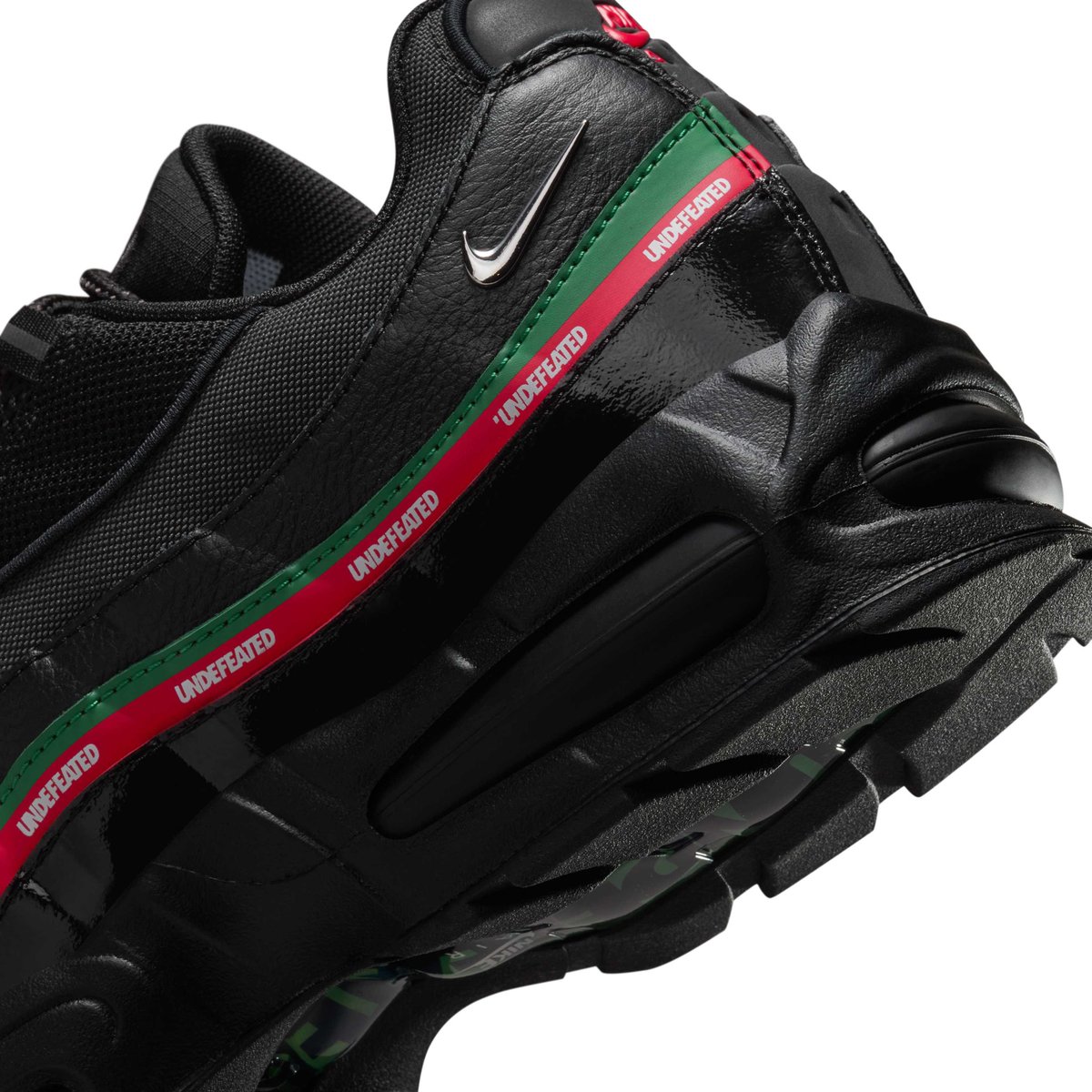 JPXXX8888's tweet image. Nike Air Max 95 Undefeated
ナイキ エア マックス 95 x アンディフィーテッド メンズシューズ
ブラック/ゴージグリーン/スポーツレッド/メタリックシルバー
IB4453-001
25520円

#Undefeated #Nike #AirMax95

image h/t @sneakermarketro