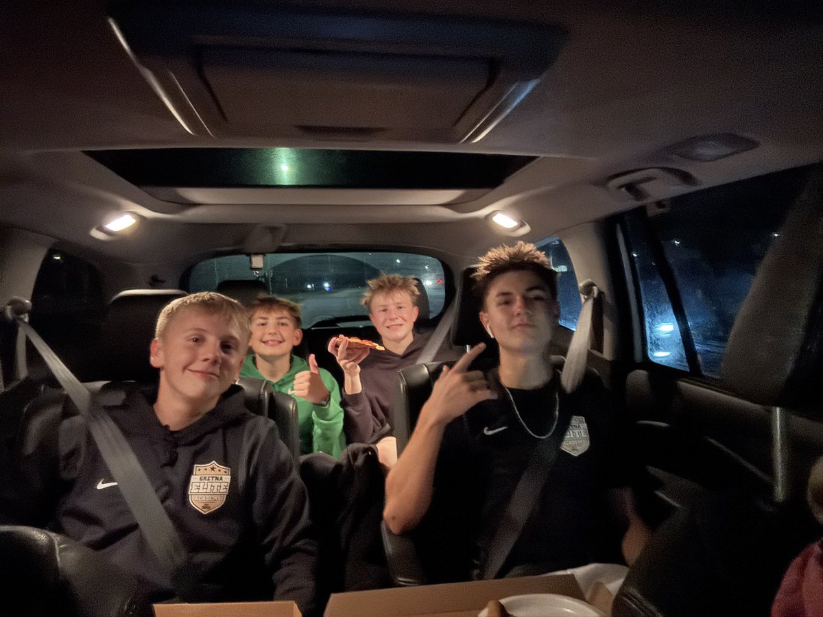 Gratitude Month, Day 25: GEA Carpool ⚽️ 
So thankful for the parents taking turns road tripping  down Interstate 80. Nights like tonight, when it is our turn, I enjoy listening to teenage boys and their silly conversations!  Enjoying the moments!
