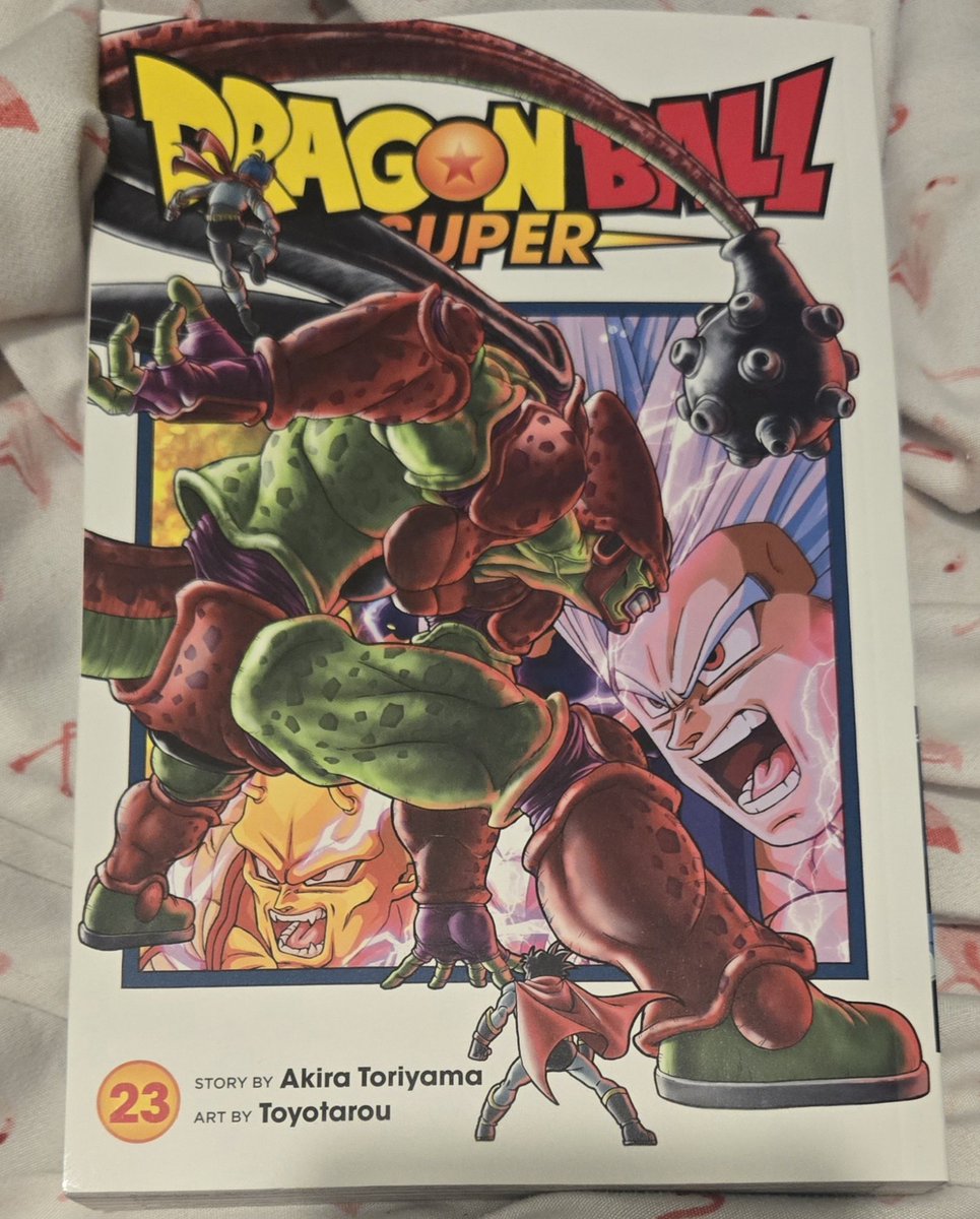 Superaustin152's tweet image. Went to a new Book store near me and got 2 #Superman books and was excited to read them...until on the way home I saw it had pages ripped near the end  😭 
I returned it and got DBS
I hate that the book was damaged but at least now I can read #MyAdventuresWithSuperman fully.