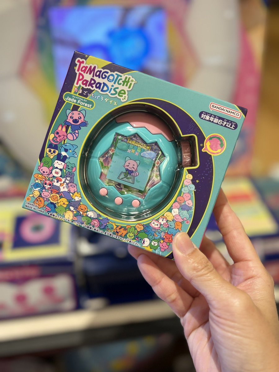 kinowhatsnew's tweet photo. TAMAGOTCHI PARADISE JADE FOREST มาถึงที่คิโนะคูนิยะทุกสาขาแล้วนะคะ มาในธีมสัตว์ป่าน่ารัก คาแรคเตอร์ใหม่ และมินิเกมส์ใหม่อีก 2 เกมส์ ราคา 1,586.-

สินค้ามีจำนวนจำกัด และมาแค่สีเดียวนะคะ อีก 3 สียังไม่มีกำหนดเข้านะ 

- สำหรับลูกค้า Walk-in เท่านั้น
- สงวนสิทธิ์ 1 ชิ้น /1 ท่าน https://t.co/8ej9sth6uG