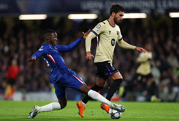 porfindeportes's tweet photo. #CHAMPIONSLEAGUE: Chelsea goleó al Barcelona con tremenda actuación de Moisés Caicedo https://t.co/72kAAj1fPm https://t.co/sPqpLWN70A