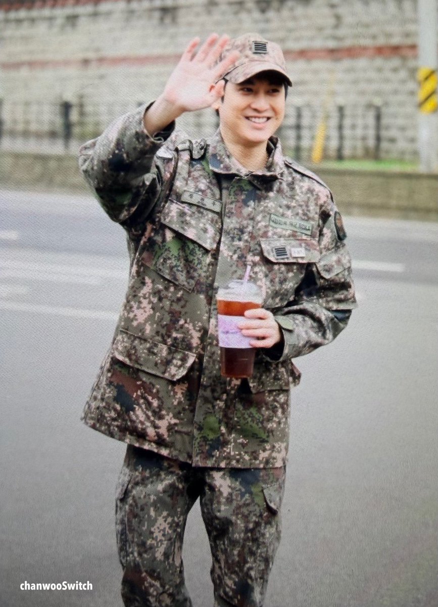 ThisIsHotSwag's tweet photo. welcome back Chanwoo!!! 
You worked hard and served your country well! We are all proud of you 💗
Can’t wait to see where the world takes you now, looking forward to whatever you decide to do and share with us https://t.co/gCoVPhMfhb