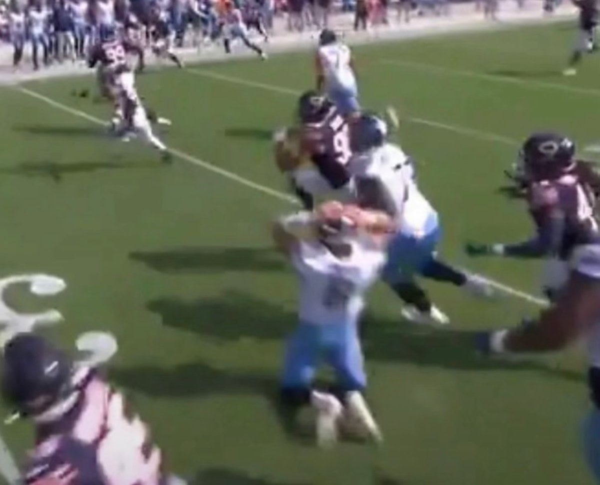 CFBembedded's tweet image. What sports moment had you like this?