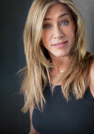jenanistonblog's tweet image. Jennifer Aniston shows how to reduce frizz in her boyfriend’s hair
youtube.com/shorts/_CiR6iw…
#jenniferaniston #viralshorts #shorts #lolavie