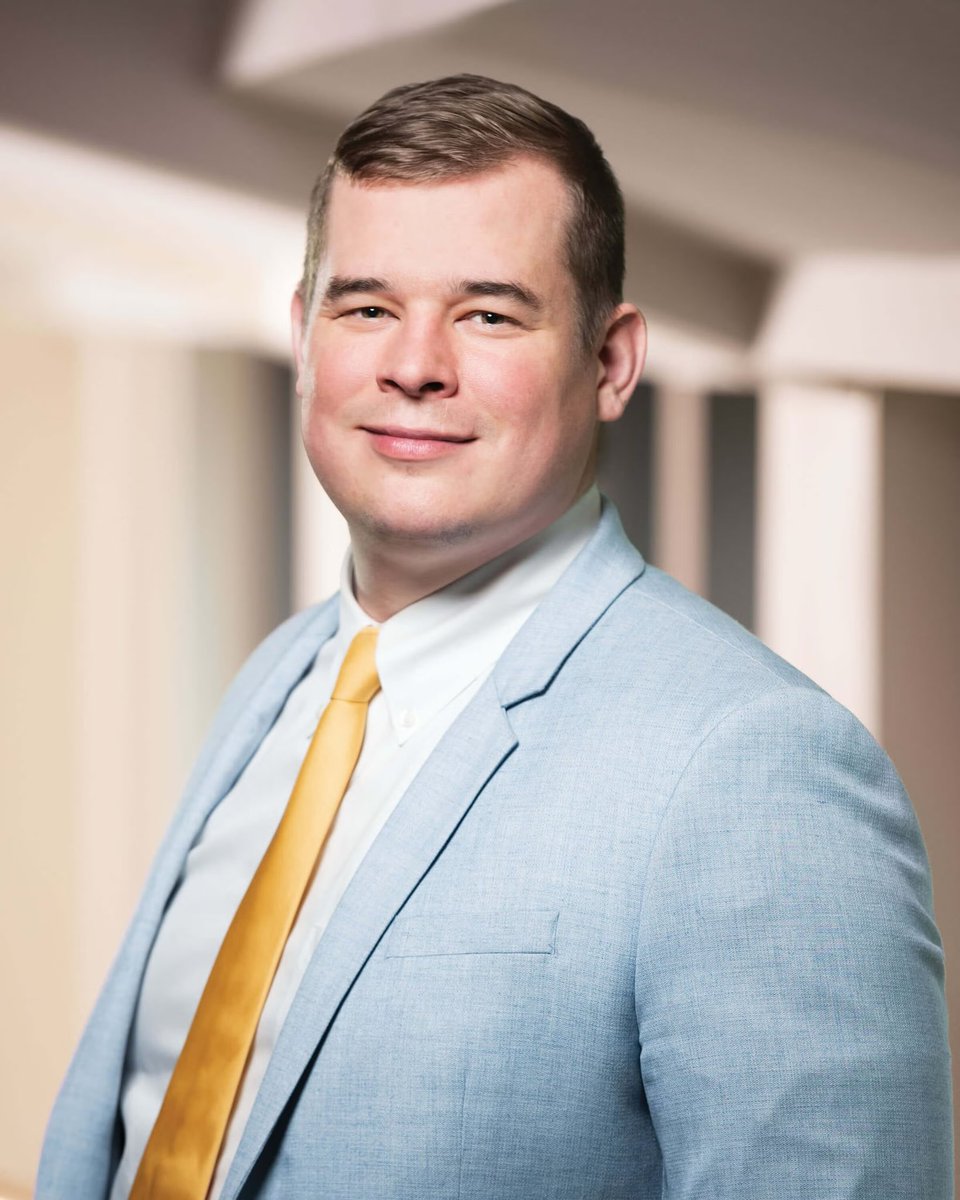 AFpost's tweet image. President Donald Trump’s administration has fallen short of its promised mass-deportation agenda, according to Heritage Foundation fellow Mike Howell, who reports that the White House is purposely avoiding large-scale workplace raids of farms, restaurants, and hotels in order to…