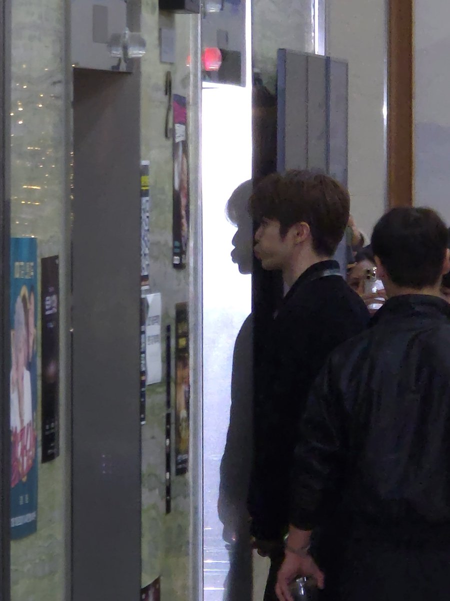 silus2lu's tweet image. 성찬 붕어입술 그림자볼사람 ㅋㅋㅋㅋㅋㅋㅋㅋㅋㅋㅋㅋㅋㅋㅋㅋㅋㅋㅋㅋㅋㅋㅋㅋㅋㅋ 그냥개졸귀