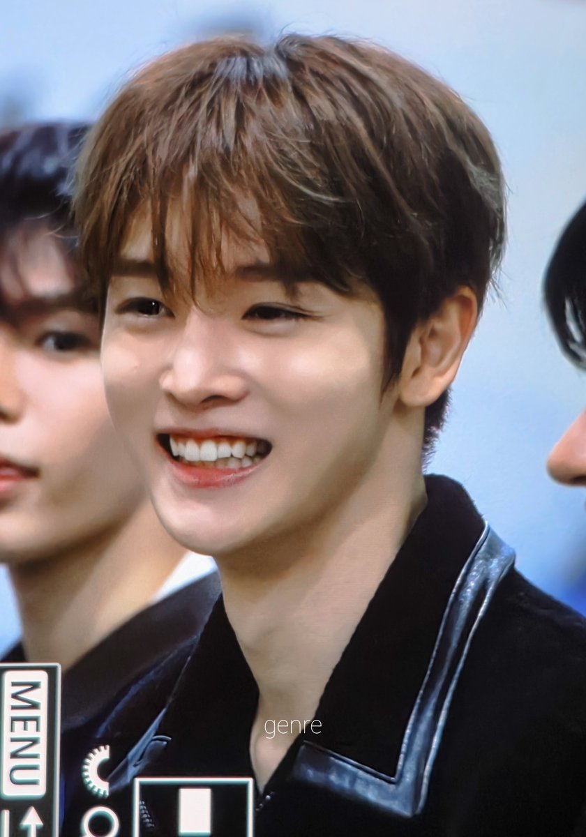 genre913's tweet image. 251126 퇴근😆

#성찬 #SUNGCHAN #RIIZE #라이즈