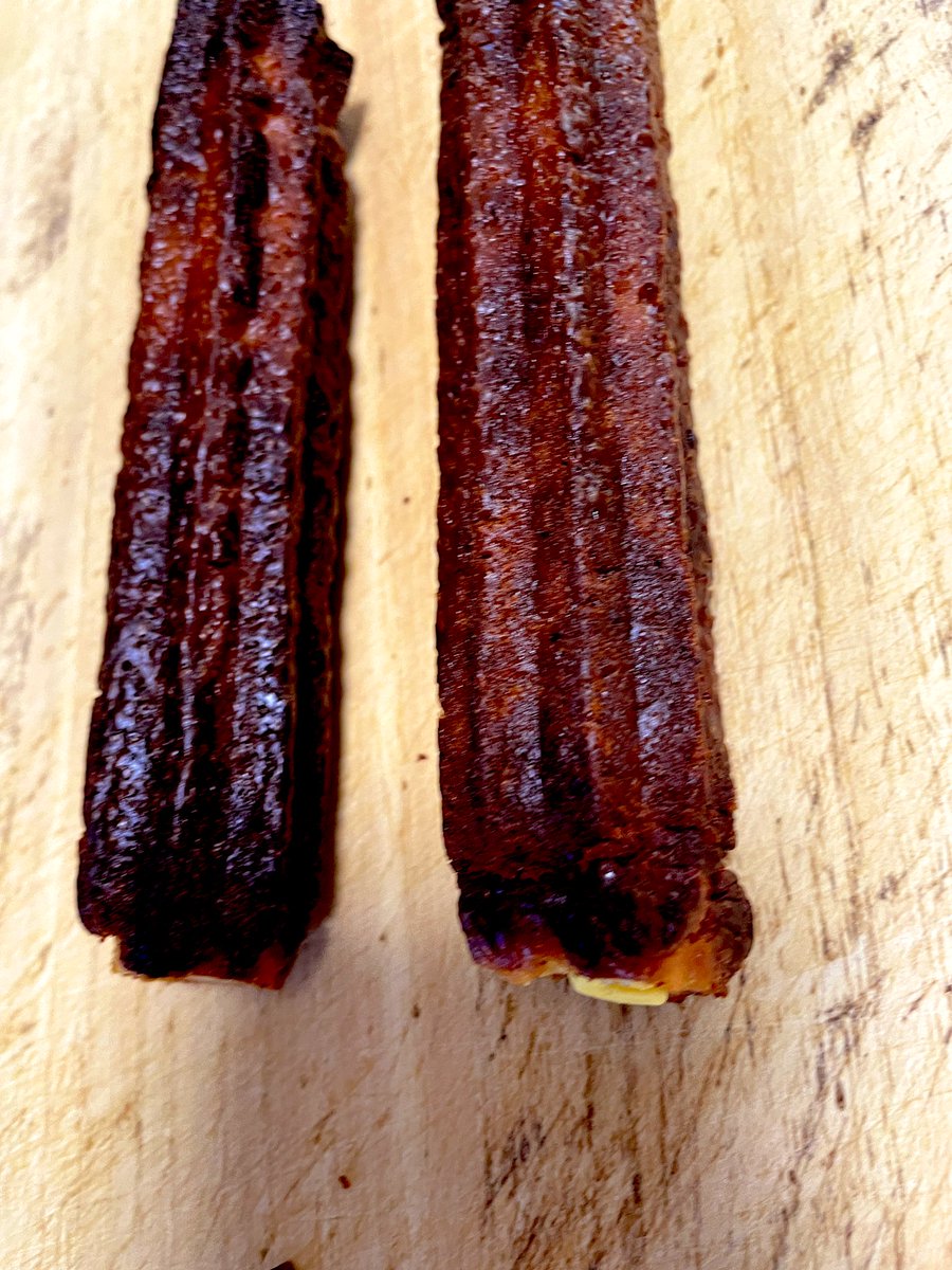 cbsanz's tweet image. 遅めのおはPP
今日はいい天気です
このあと都内！

写真は先日買ったカヌレとチュロスのハーフみたいなお菓子
不思議な食感でした！

#企業公式が毎朝地元の天気を言い合う 
#企業公式相互フォロー