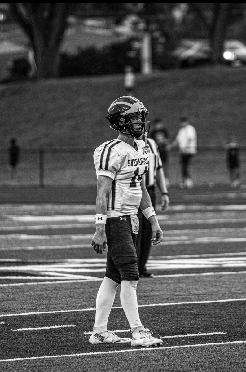 Senior Season Highlights

Offense
1673 passing yards
.715 comp%
21 TD/3INT
135.9 QBR
873 all-purpose yards
9 Rush TD

Defense
99 Tackles (53 solo, 46 asst.)
3 TFl
4 INT (pick-6)
2 Blk FG

hudl.com/v/2T98ew

<a href="/IndyWeOutHere/">IndyWeOutHere ‼️</a> <a href="/IndySportsZone/">Indy Sports Zone</a> <a href="/Indyrecruit_/">IndyRecruit</a> <a href="/hunt_Rob/">Rob Hunt</a> <a href="/CE_Stars7v7/">CE Stars</a>