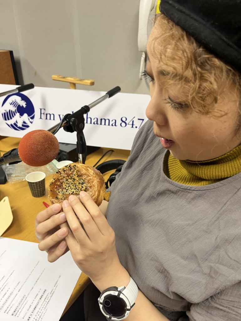 okibarisan_847's tweet image. #FMヨコハマ #なかの綾 の #今夜もおきばりさん
#ポンパドウル の11月新商品試食ご紹介中 #ASMR
🍠カリッとさつまいもデニッシュ
🍞きんぴらごぼうパン
そして 11 月 30 日まで開催の『創業祭』あの名作 ＃パン が感謝価格に！ pompadour.co.jp/topics/5307