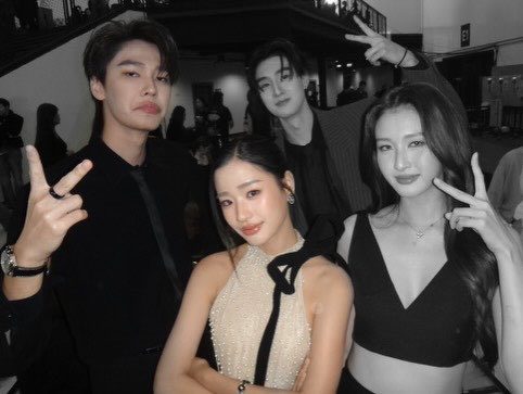 chay • open commiss 🌸 tweet media