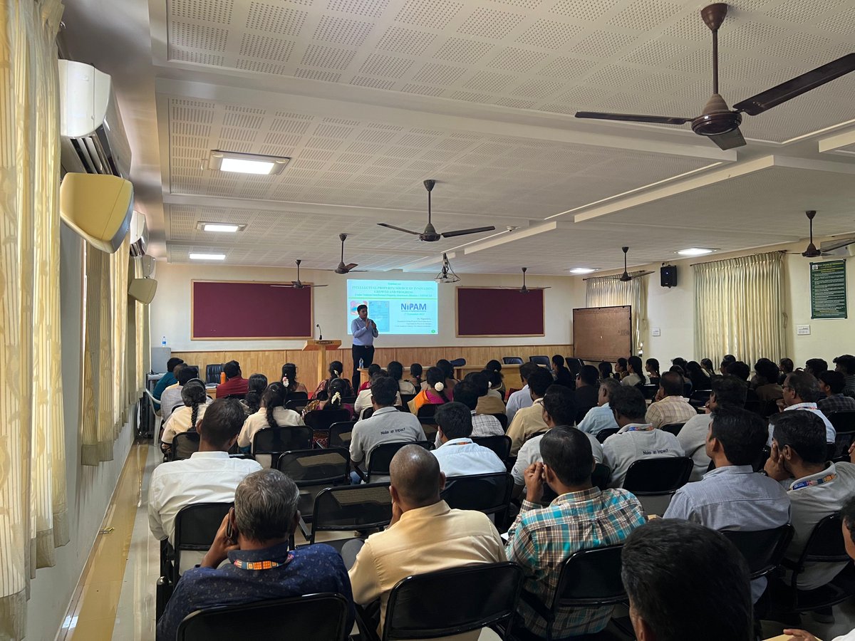 ksrceofficial's tweet image. K.S.R. College of Engineering, Centre for Innovation &amp;amp; Incubation, in association with the Institution’s Innovation Council, successfully organized a calendar event:

Awareness Workshop on “Entrepreneurship and Innovation”

Held on 22.11.2025
at Sapphire Hall.