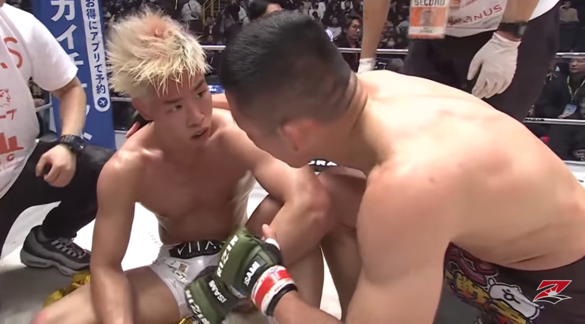 FightsMemory's tweet image. 扇久保博正選手と神龍誠選手がウランベコフの気持ちに寄り添いました📝

🗣️扇久保
「堀口選手つよ わかるよ、、タギル」「絶対タギルの足は挫滅してるだろうと」

🗣️神龍
「（パウンド→チョークの上手さについて）ウランベコフの気持ちわかる〜ってなりました笑」

#堀口恭司 #UFC