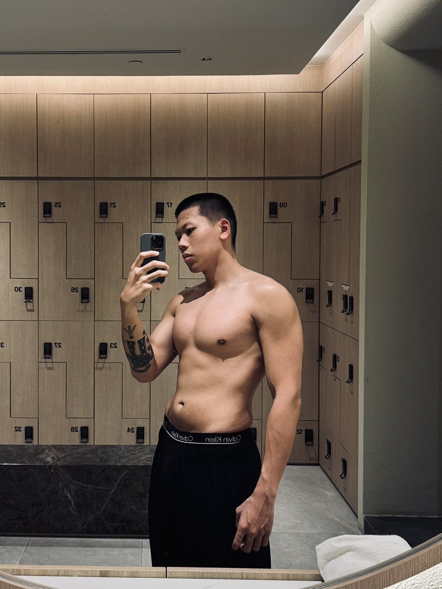 fudgehands's tweet image. 🍼😩🫢