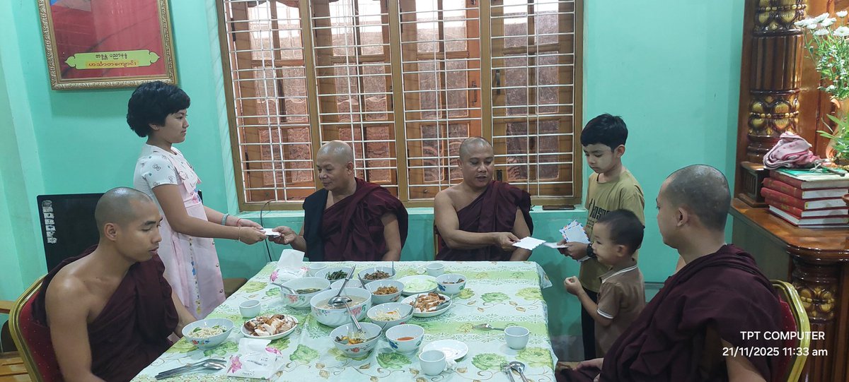 AshinThunanda's tweet photo. In Yangon https://t.co/zDY9hIgbKg