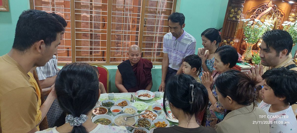 AshinThunanda's tweet photo. In Yangon https://t.co/zDY9hIgbKg