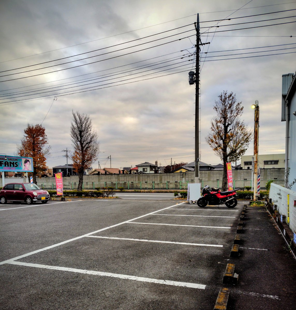 hairsalonfans's tweet photo. 男の美容室ファンズ

11月26日水曜日
年末前の
暇なシーズンにはいりました（汗）

予約ガバガバに
空いてます(・・;)

チャンスです！

ホットペッパービューティーから
ネット予約できます。

さぁファンズにGOでーす
( ﾟ∀ﾟ)o彡°

＃群馬床屋
＃伊勢崎床屋
＃伊勢崎ヘアーサロン
＃理容室
#散髪 https://t.co/XrpoLXJzxV