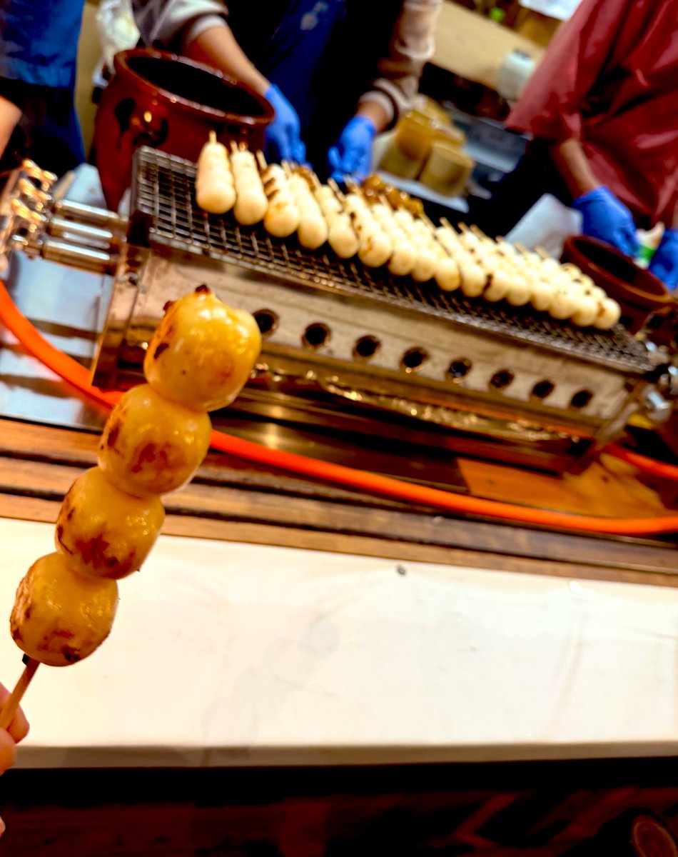 紅葉を見に愛知のとある所に行ってきました〜🍁
もみあげまん食べたりみたらし食べ歩きしたりでしあわせでした☺️
帰りは温泉♨️でぽかぽか〜
ぬくぬくしたい季節になりましたね！

#裏アカ男子