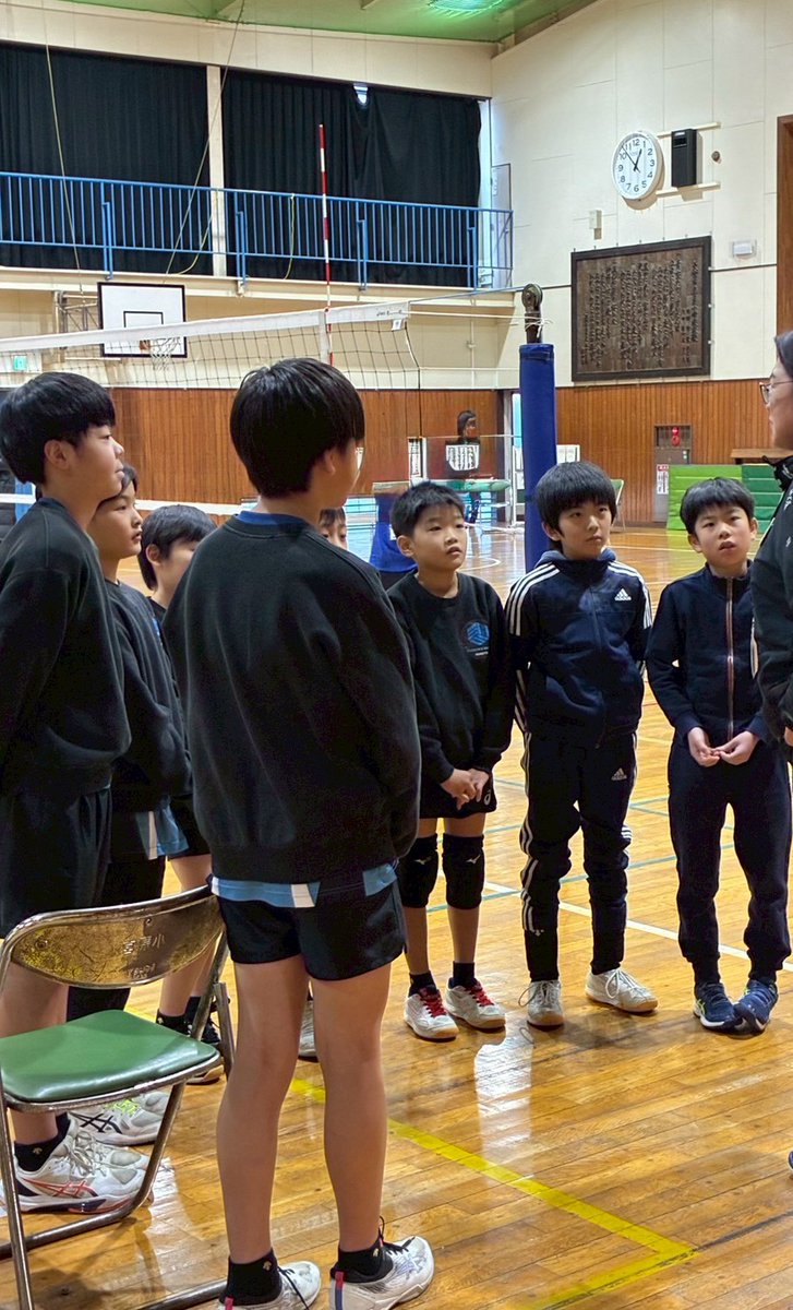 rubicks_iruma's tweet image. 一昨日はミカサ杯一次予選🏐
結果は1勝1敗で二位通過👏
しかし命からがら通過とはこのことですね😅
そして夜は二次予選の抽選会へ🚙💨
これがまた厳しい◯のグループで😱しかし男子2次予選は◯じゃないグループはないですね💦
さぁ気合いじゃ👊