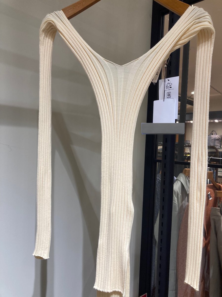 saitou_saitou_0's tweet image. 服として着るなら細すぎるし、きしめんだとするなら少し太い