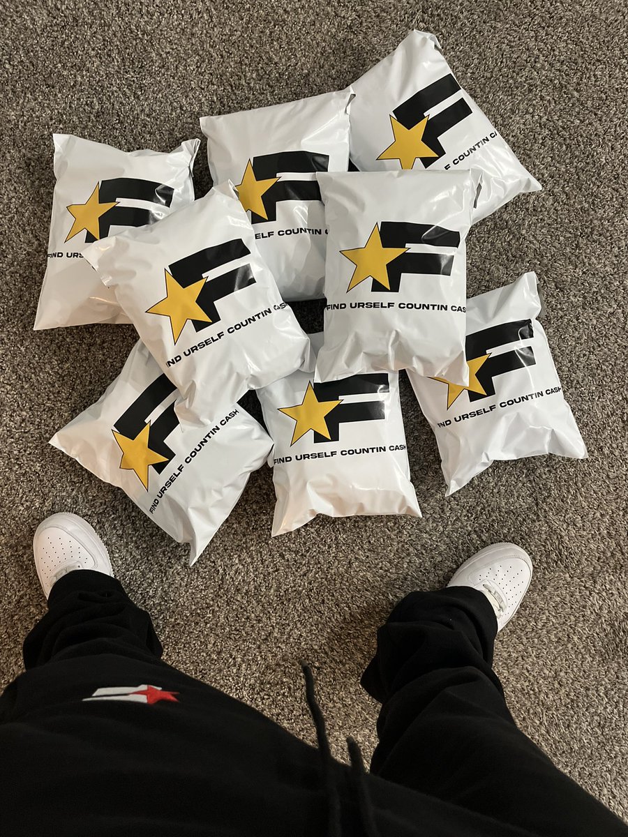 FUCCWORLD's tweet photo. Go Order A Tshirt ! 

https://t.co/UlJeLURqD0 https://t.co/H20JbiXEth