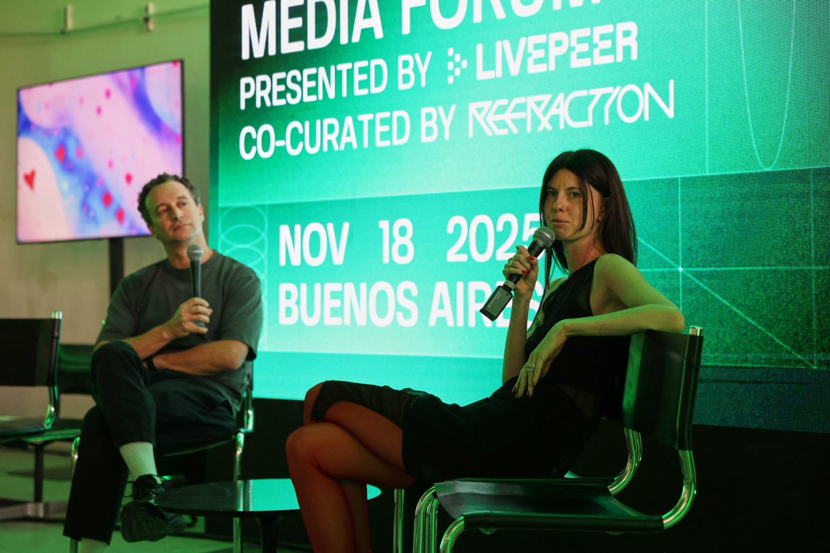 Livepeer's tweet image. &quot;We are entering a post-naive, post-platform cultural moment: small groups are building their own micro-cultures that thrive both online and in-person. 

The pendulum is swinging back toward the value of IRL connection even as new networked structures emerge.&quot;

Shared observation…