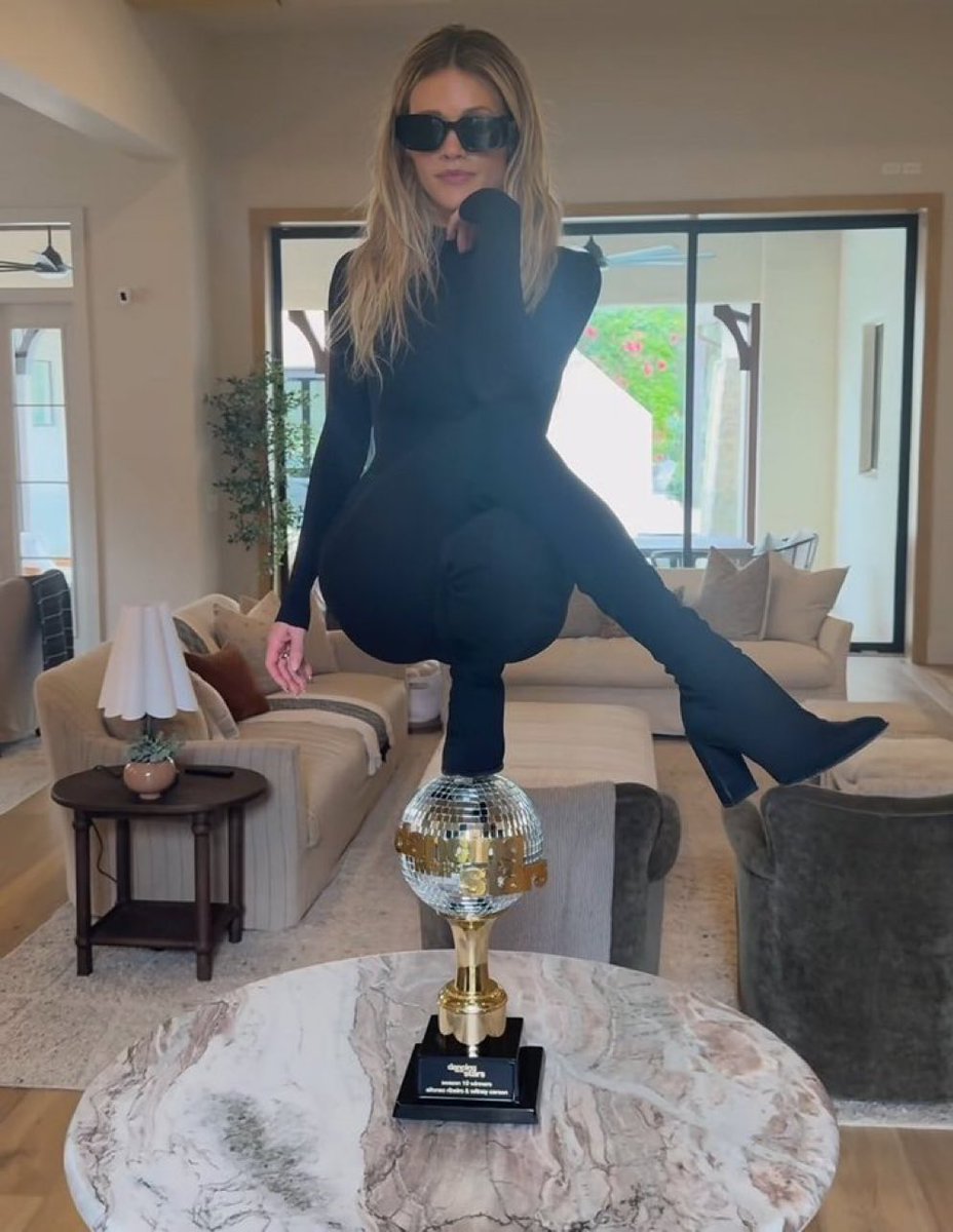 that’s ‘two time mirrorball winner’ witney carson to you #dwts