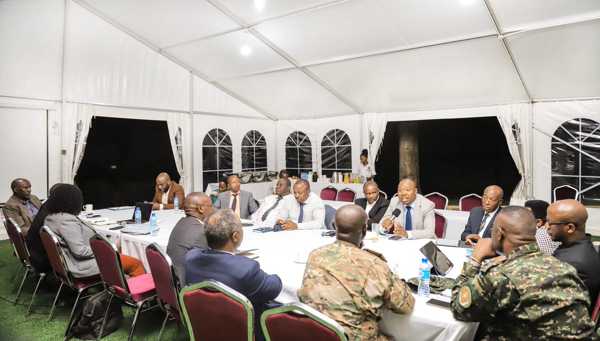 TheeeeGenius's tweet image. “Technology offers significant opportunities for the youth, who bring creativity and innovation to every endeavour. We must explore ways to support and empower them to engage meaningfully  competitively in the growing global market,” @ED_UFZEPA, ED @ufzepa.

#UgandaRising