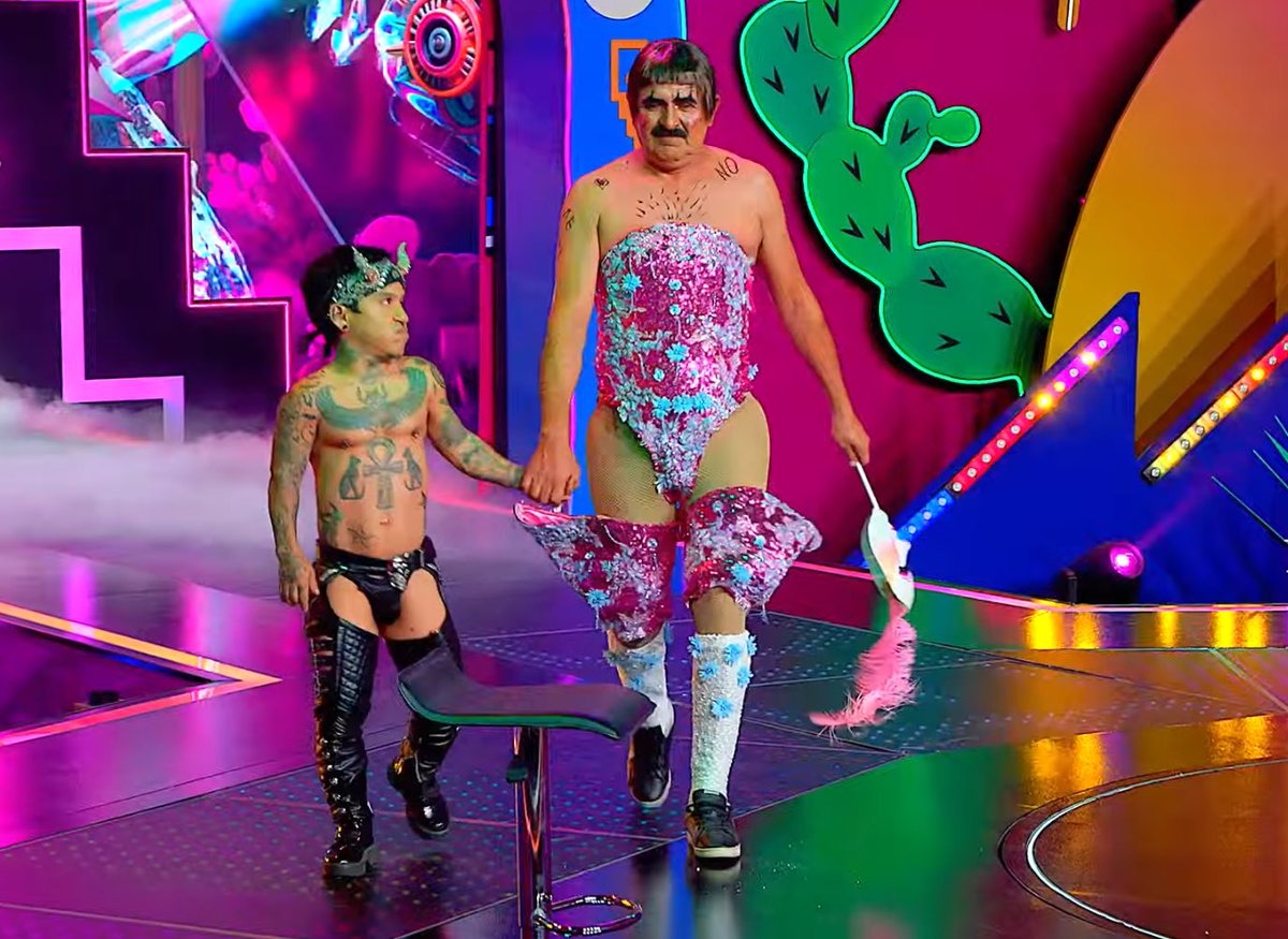 DarenglyMateo's tweet image. Vicente Fernández después del transplante de hígado que le dio un Gay
#LMD7