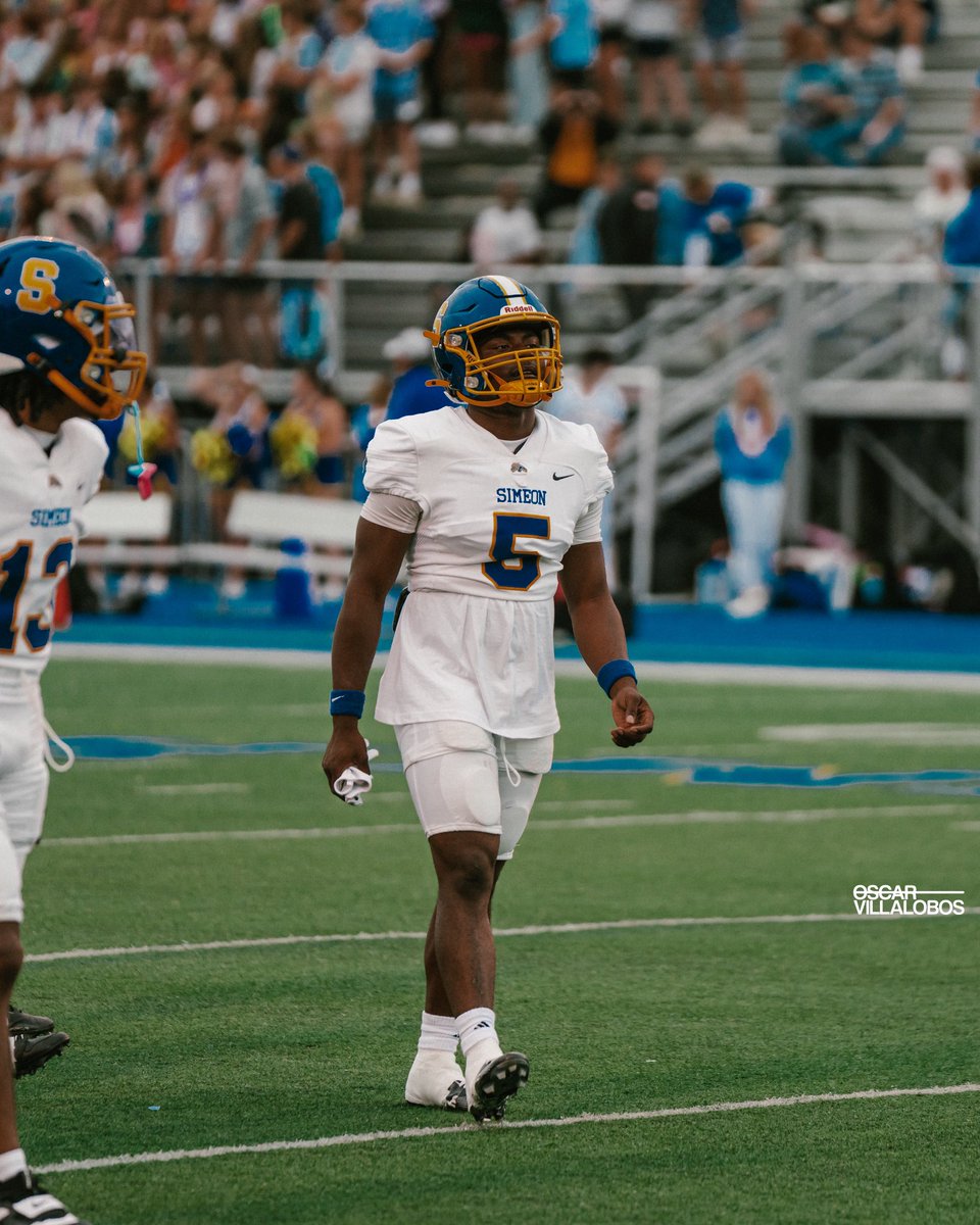 Full junior szn highlights rb/lb ✅ hudl.com/v/2TB5E1

<a href="/SinqueTurner/">Coach Turner</a> <a href="/SimeonNation/">SimeonNation</a> <a href="/scottybscout/">Scott Burgess</a> <a href="/EDGYTIM/">Timothy “EDGYTIM” OHalloran</a> <a href="/PrepRedzoneIL/">Prep Redzone Illinois</a> <a href="/AllenTrieu/">Allen Trieu</a> <a href="/michaelsobrien/">Michael O'Brien</a> <a href="/Tim_OBrien10/">Tim O'Brien</a> <a href="/_CoachJay_/">Jay Cshaw</a> <a href="/mikeclarkpreps/">MikeClarkPreps</a> <a href="/Levi_bradley312/">Levi bradley</a> <a href="/247Sports/">247Sports</a> <a href="/GregSmithRivals/">Greg Smith</a> <a href="/RivalsHS/">Rivals High School</a> <a href="/TheUCReport/">Billy Tucker</a> <a href="/adamgorney/">Adam Gorney</a>