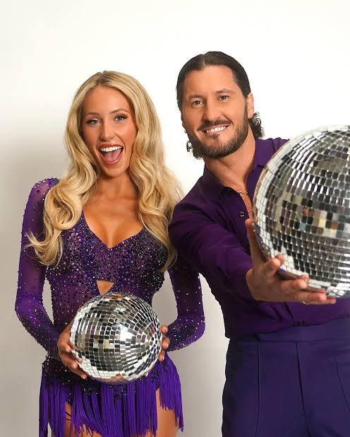 pamind13's tweet photo. my champs #dwts https://t.co/b0OiQaM77F