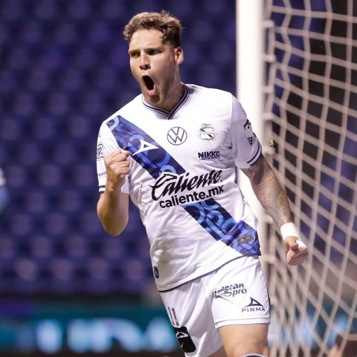 HARD IMAGES OF PUMAS UNAM tweet media