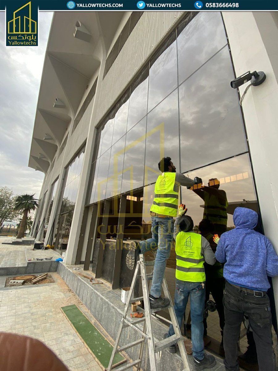 architeco1's tweet photo. في النوافذ مهم موعد رقع المقاسات 
وتوقيت التركيب 
✅ القياسات تُأخذ بعد اللياسة، لأن سماكتها تختلف من مكان لآخر وقد تسبب فروقات في المقاس.
✅ التركيب يكون بعد الأرضيات وطبقة الدهان الأولى، لتفادي الخدوش والبقع على الألمنيوم.
✅ وإذا كان فيه حجر خارجي؟
فالأفضل تأجيل تركيب الألمنيوم لما يخلص الحجر، عشان:

تكون المقاسات النهائية واضحة

وتتجنب تلف الزجاج أو تراكم الغبار والمواد اللاصقة عليه
