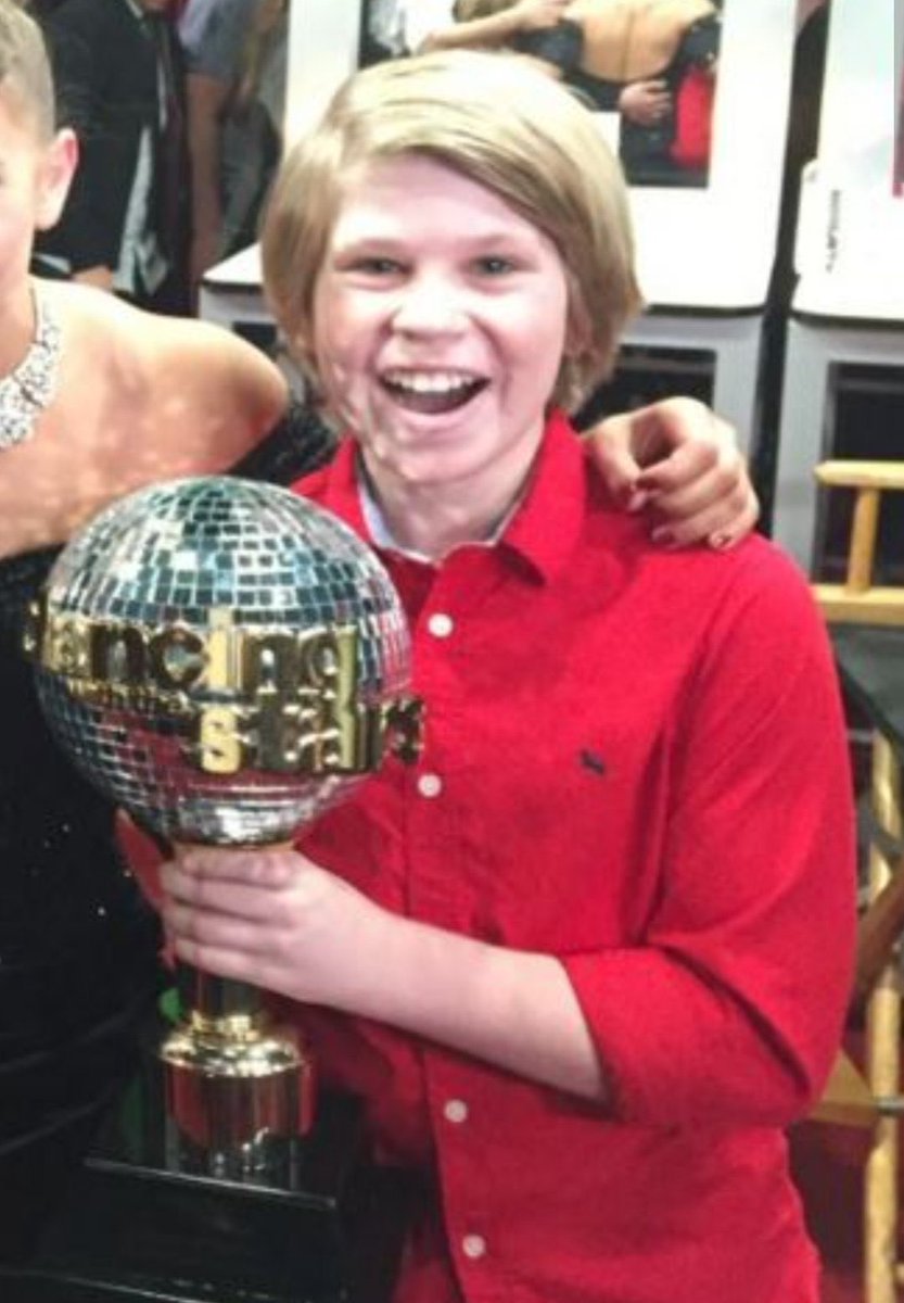 GabriMaria2's tweet photo. Nothing but respect for my Len Goodman Mirrorball Trophy Winner #DWTS https://t.co/XS6c7kqG3x