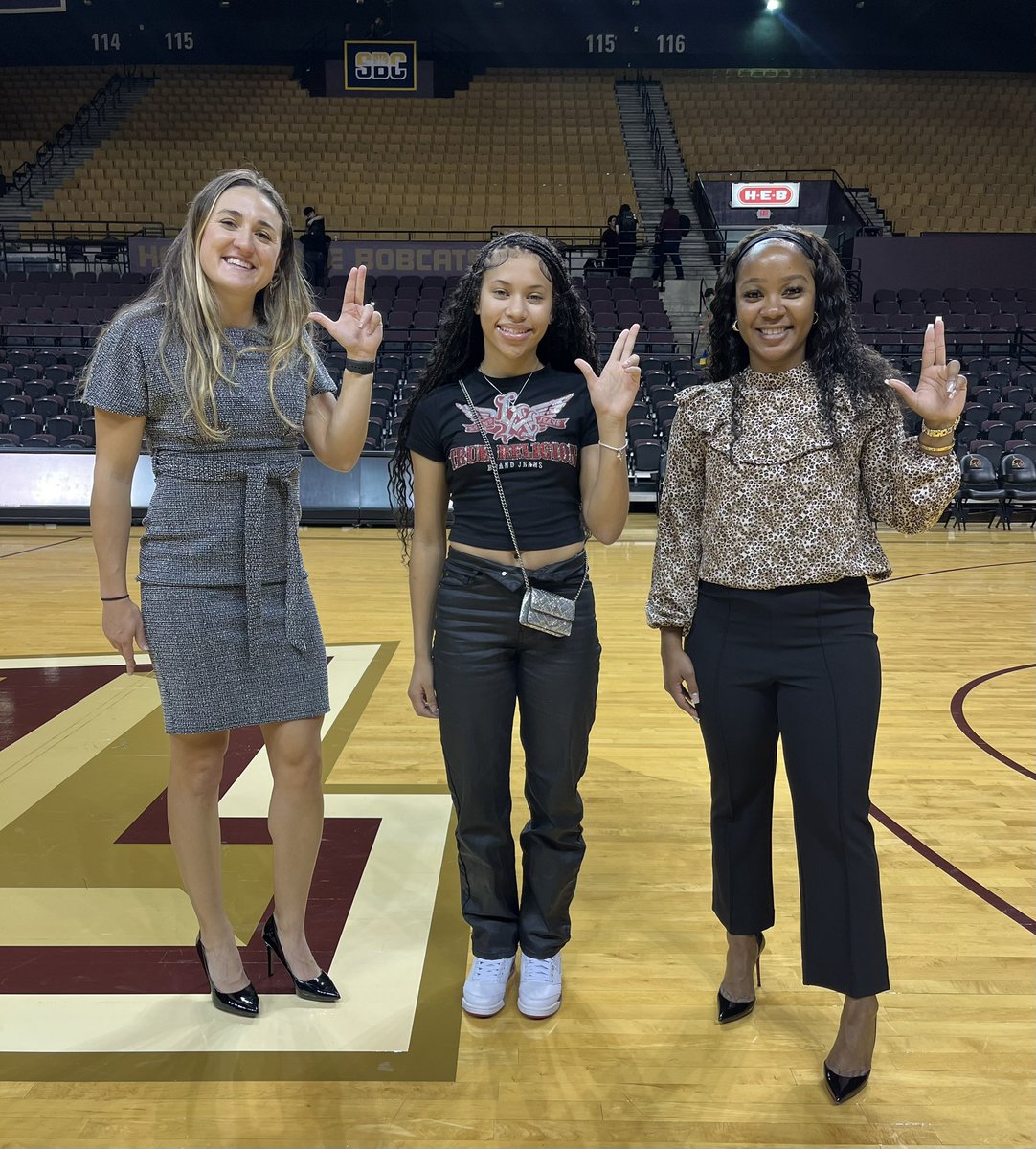 Audrey2031_WNBA's tweet photo. Big Thanks to the Texas State Coaching Staff - #SunbeltConference @TXStateWBB University Women’s Basketball Team for hosting (2031) Guard - @audrey2031_wnba for her Un-Official Recruiting Visit this Afternoon-Evening. Another Great Experience ‼️

@coachpaige30 @CoachJericka 🫶🏾 https://t.co/OsCrJKXfjO