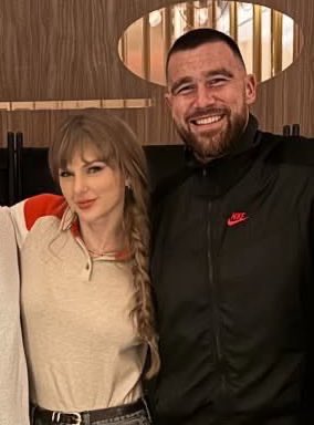 venusopalite13's tweet image. estou amando as fotos deles depois dos jogos continuem ✊🏻