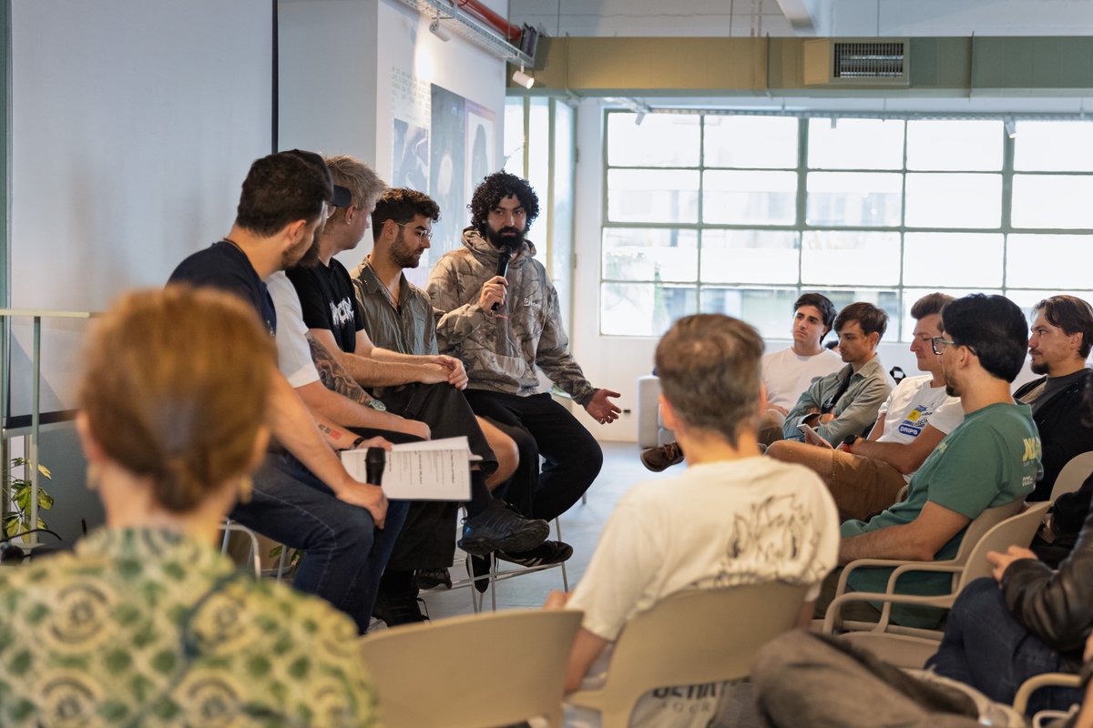 0xprivacypools's tweet image. 1 off-site, 3 panels, 7 talks, Kohaku unveiled, and many important conversations big and small

thank you to everyone who visited our booth, went to a panel or talk, and shared your love for ethereum + privacy

@EFDevcon was special, thank you 🇦🇷