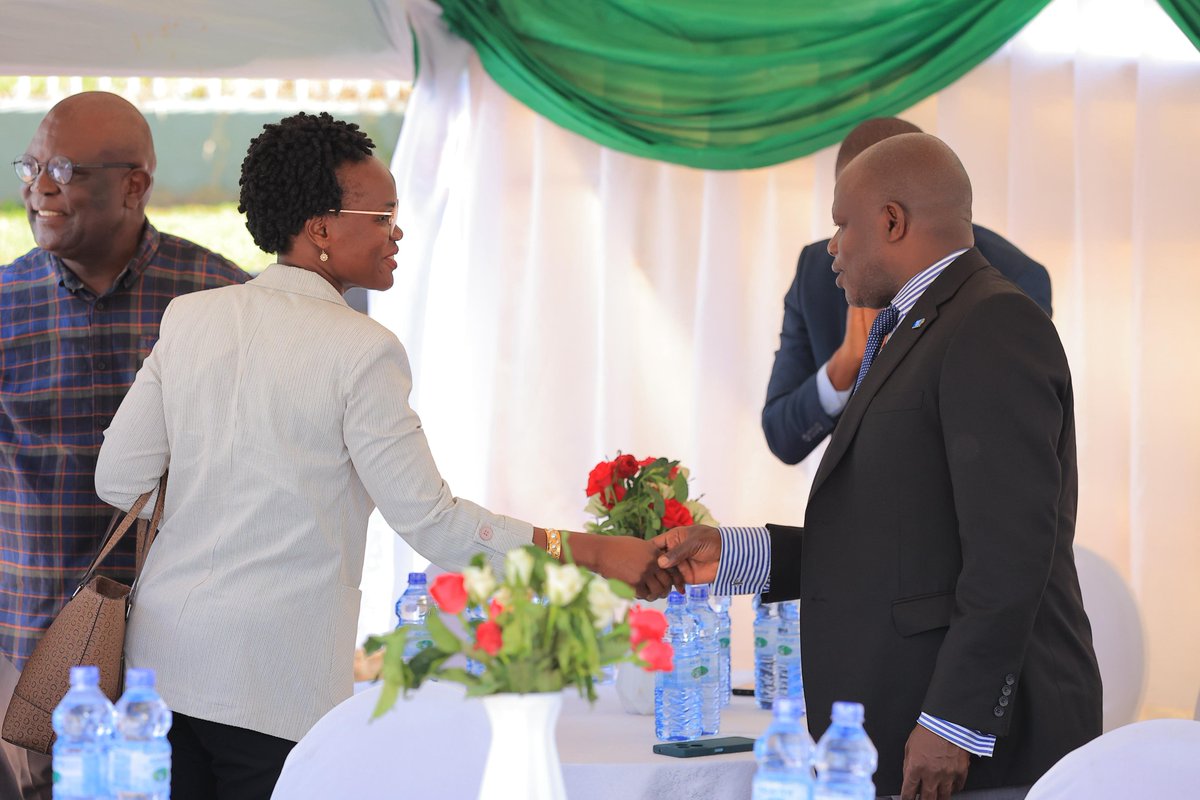 IanJeremiah_'s tweet image. Uganda Development Bank drives inclusive and sustainable growth nationwide. In Bunyoro, over 30 transformative projects have received support, with more in the pipeline. #UDB4Bunyoro