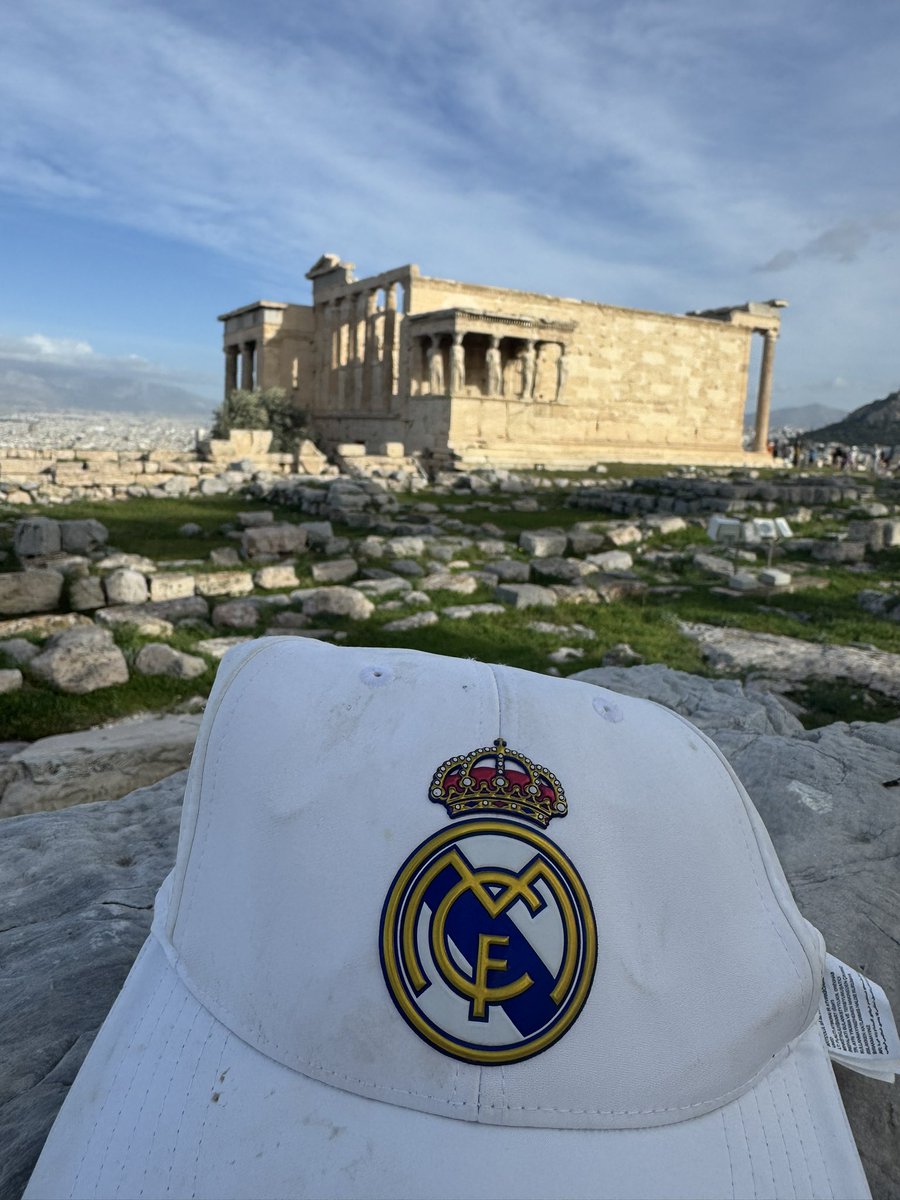 Buenos días 🤍  #HalaMadrid