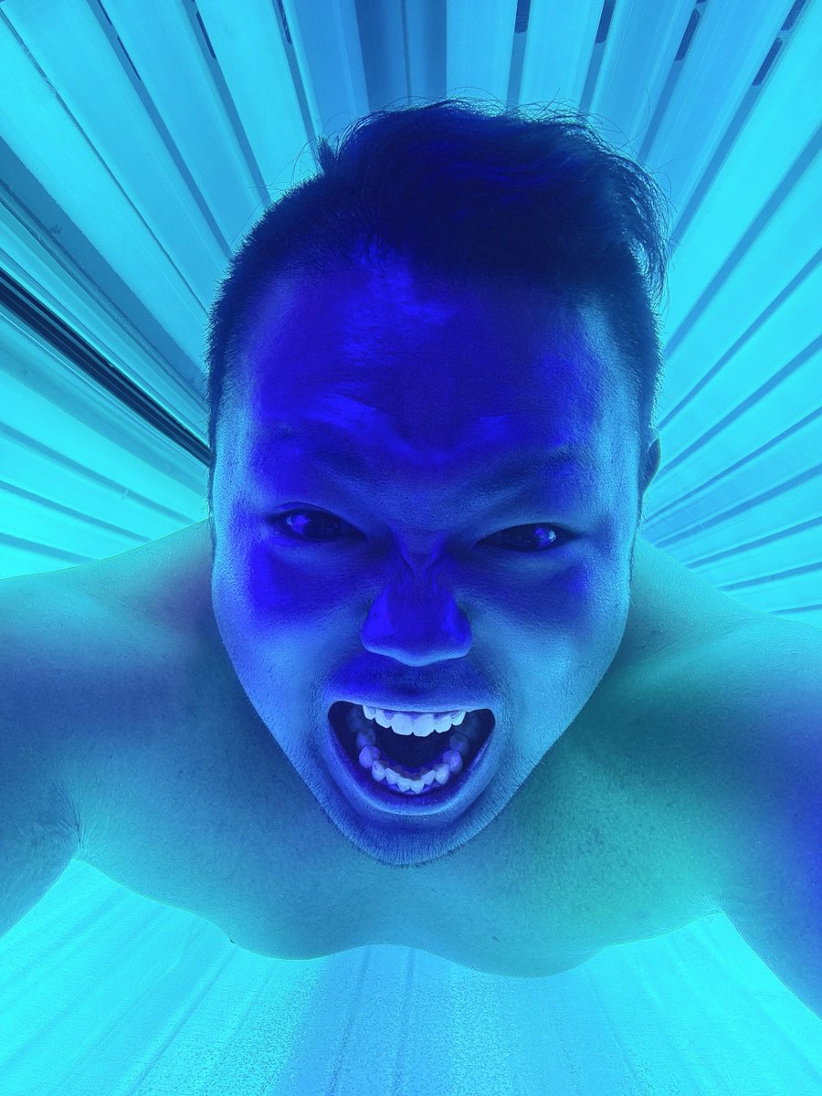 tokiyuki_0312's tweet image. 最近、焼いてないので焼きに行きました🌞

日焼けサロン考えた人になんか賞を上げたい笑
それ位、楽に効率的に焼けるよね😆

そして青鬼みたい笑笑

#pwzero1