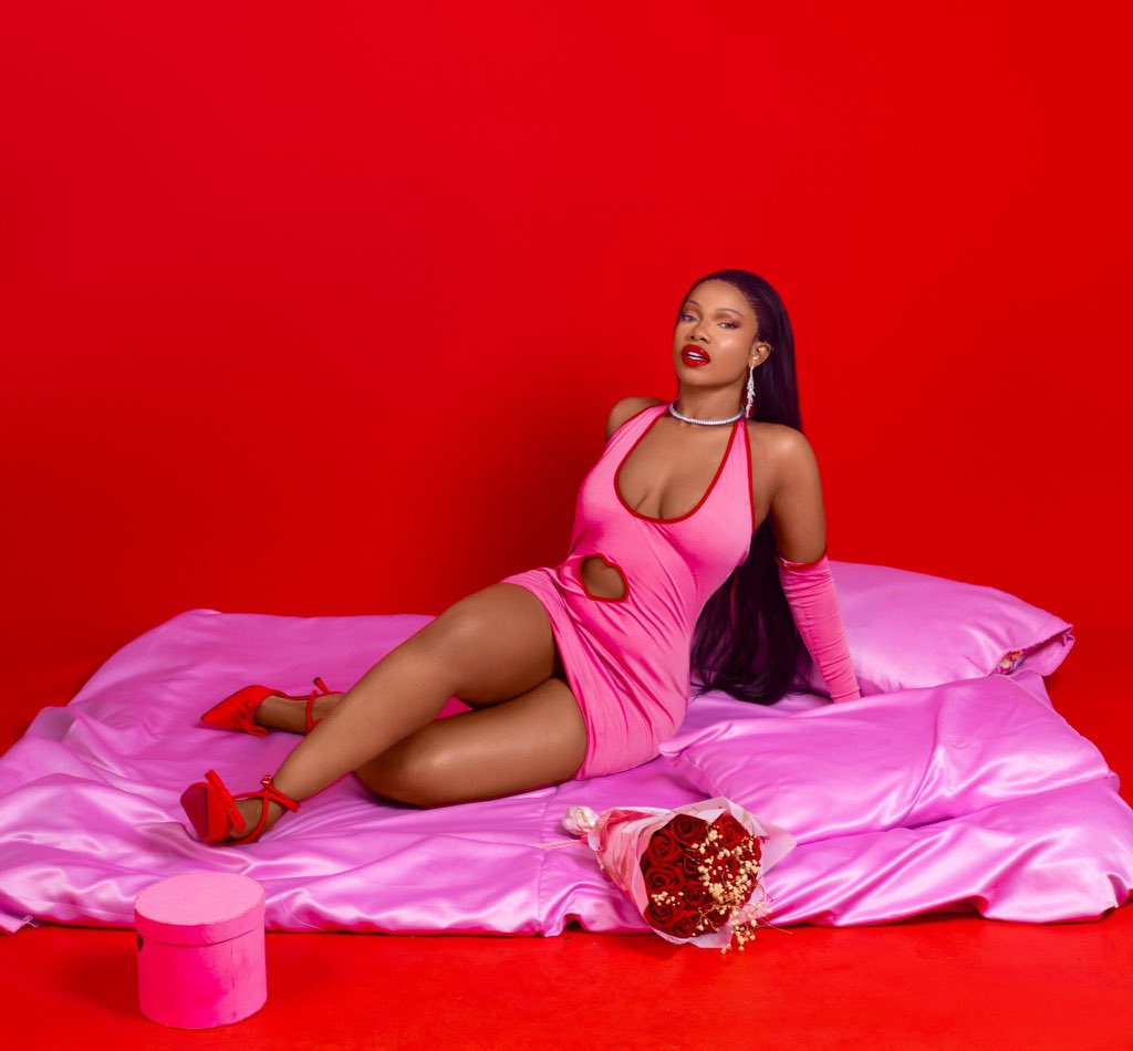 hellotacha's tweet image. Wednesday Crush Woman👇

#TachaGuinnessWR 
#TachaGWR