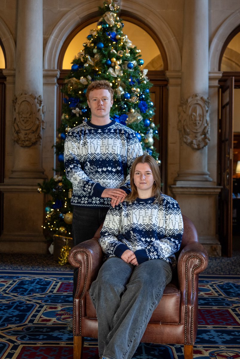 KeeleUniversity's tweet image. Keele Christmas jumpers are HERE! ✨🎄

Wrap up warm and show off your Keele pride with our new festive knitwear -
Limited stock, so grab yours before they’re gone! 🎁🧶

Available now from @KeeleSU: keelesu.com/shop/product/1…