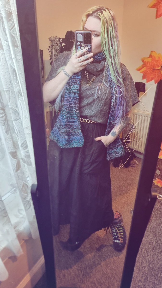 Busy Library Day ✨️📚🖤
This morning off to Mottingham Library in <a href="/BromLibraries/">Bromley Libraries</a> for their re-opening after a refurbishment &amp; this evening back at Balham  Library in <a href="/wandsworthlibs/">Wandsworth Libraries</a> for an author event with Alan Hollinghurst!!!
#LoveLibraries #LibraryEvent