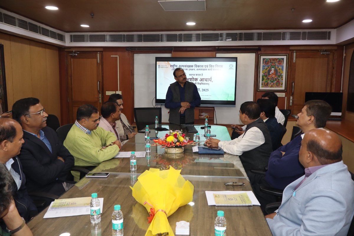 NMDFCIndia's tweet image. #P24 As part of #ConstitutionDay celebration, an informative lecture on Constitution history and enduring values was delivered by Prof. Ashok Acharya, @UnivofDelhi on 26th November, 2025.

#SamvidhanDivas #Preamble @MOMAIndia