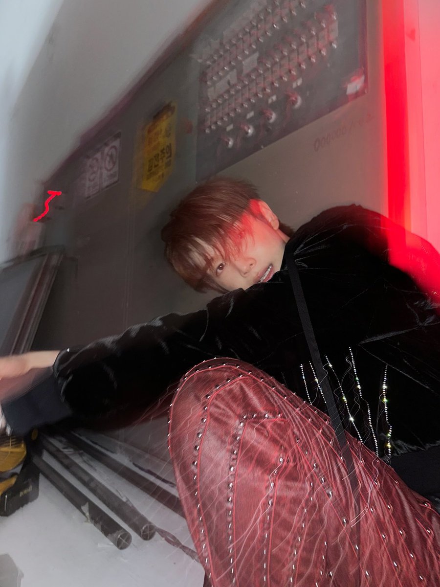 jsc_pics's tweet image. 251126 riize instagram update with #sungchan

Do I look like I&apos;m good