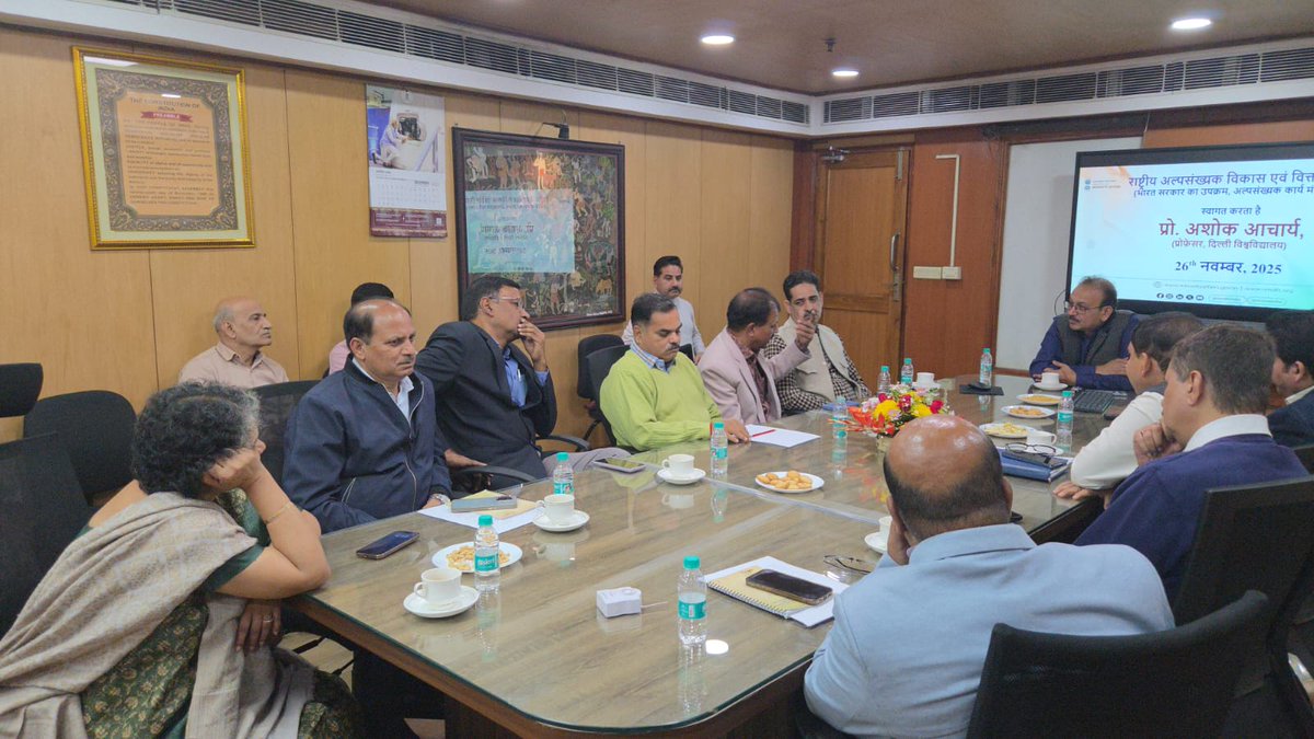 NMDFCIndia's tweet image. #P24 As part of #ConstitutionDay celebration, an informative lecture on Constitution history and enduring values was delivered by Prof. Ashok Acharya, @UnivofDelhi on 26th November, 2025.

#SamvidhanDivas #Preamble @MOMAIndia